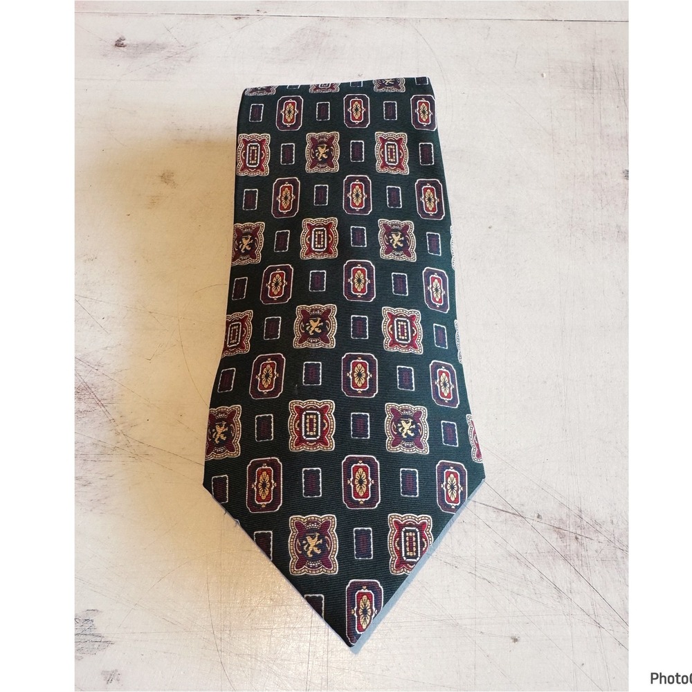 Tommy Hilfiger Green Print Necktie Italian Silk USA Classic Crest